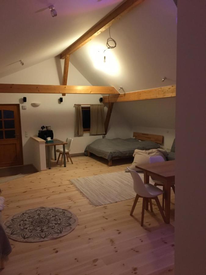 Lichtspiel Im Gruenen - Moderne Ruhe Lägenhet Schnabelwaid Exteriör bild